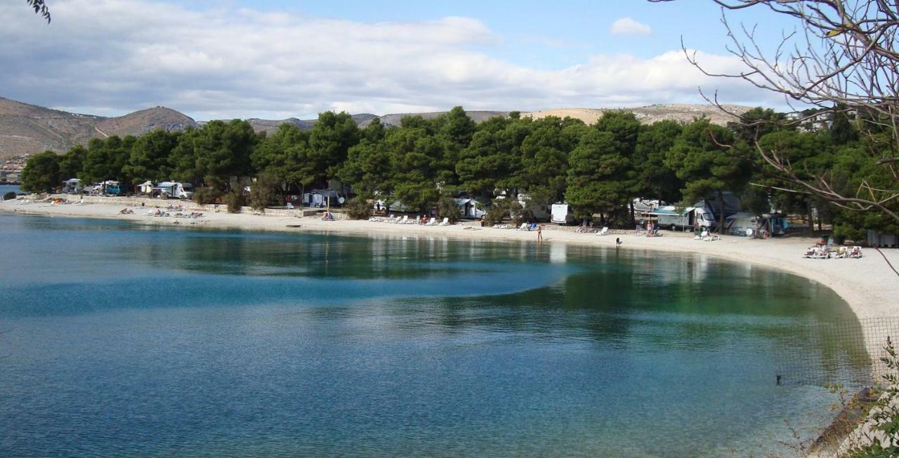 Comfortable Apartment Near The Sea Trogir Exterior foto